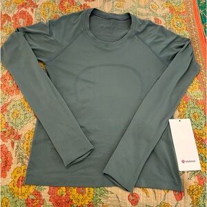 Lululemon Long Sleeve Swiftly Tech